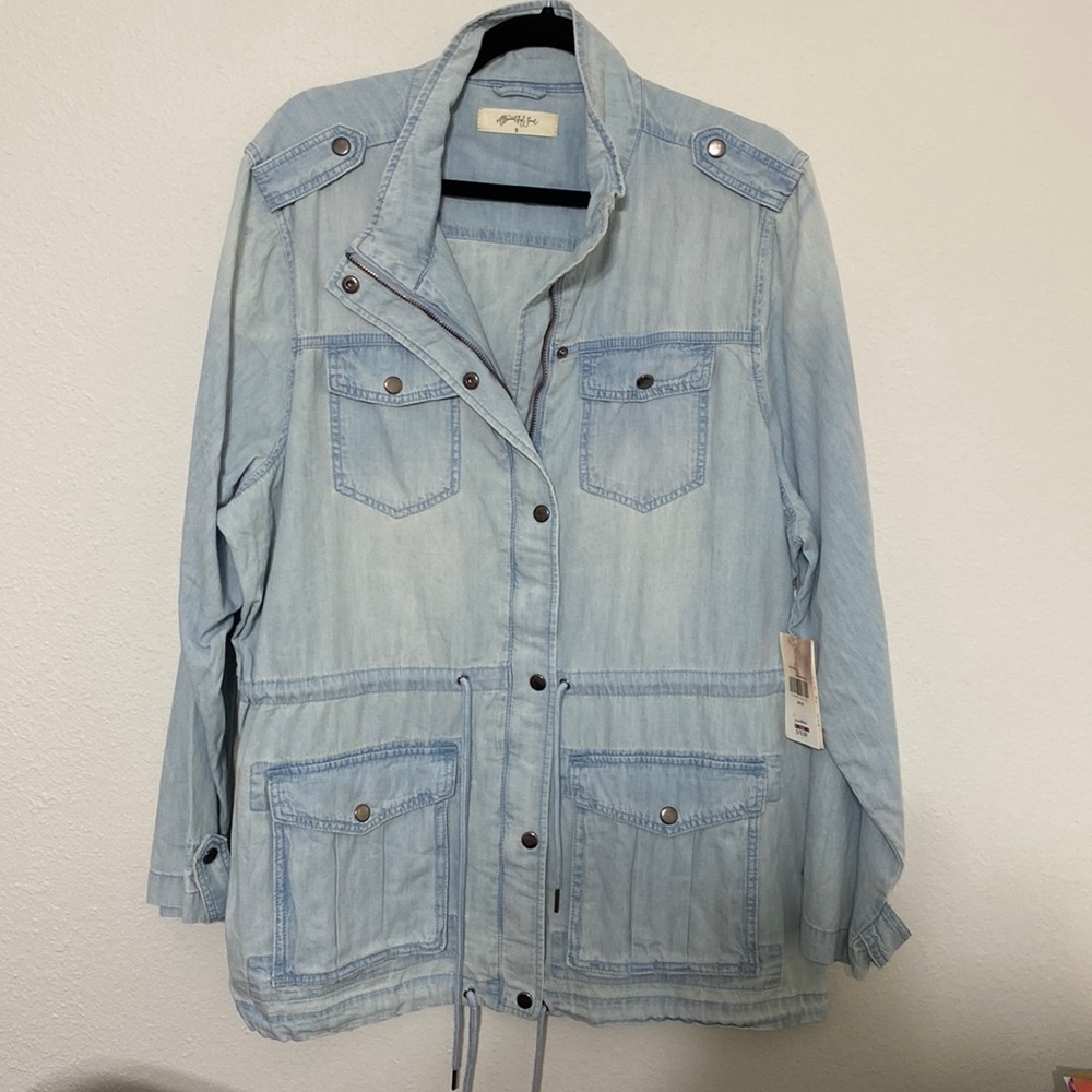 NWT- chambray utility jacket
